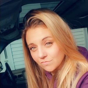 Meet your Posher, Candace